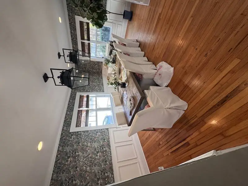 Dining Room Wallpaper Before - Painting project by Tampa Handyman